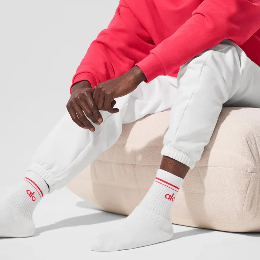 Alo Yoga Unisex Half-Crew Throwback Sock - WHTRED - Image 3