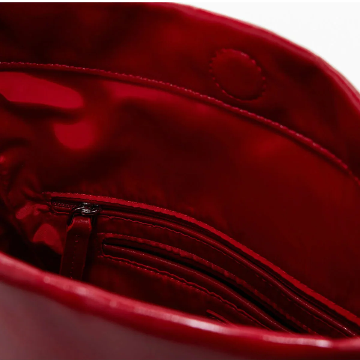 Desigual Reprise Red Valentine Loverty Shoulder Bag Carmine-RAD - Image 6