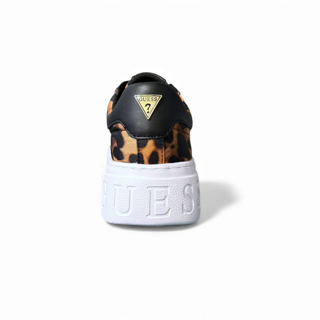 GUESS Carries  Sneakers Women - LPD - Image 3