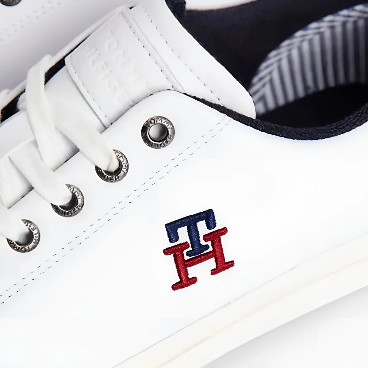 Tommy Hilfiger Hi Vulc Street Low Leather Men FM0FM0470-WHT - Image 6