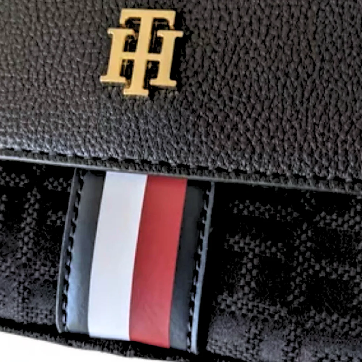 Tommy Hilfiger Jacquard Flap crossbody Bag  women - BLK - Image 4